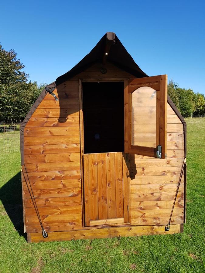 Suitehuts @ Силверстон Экстерьер фото